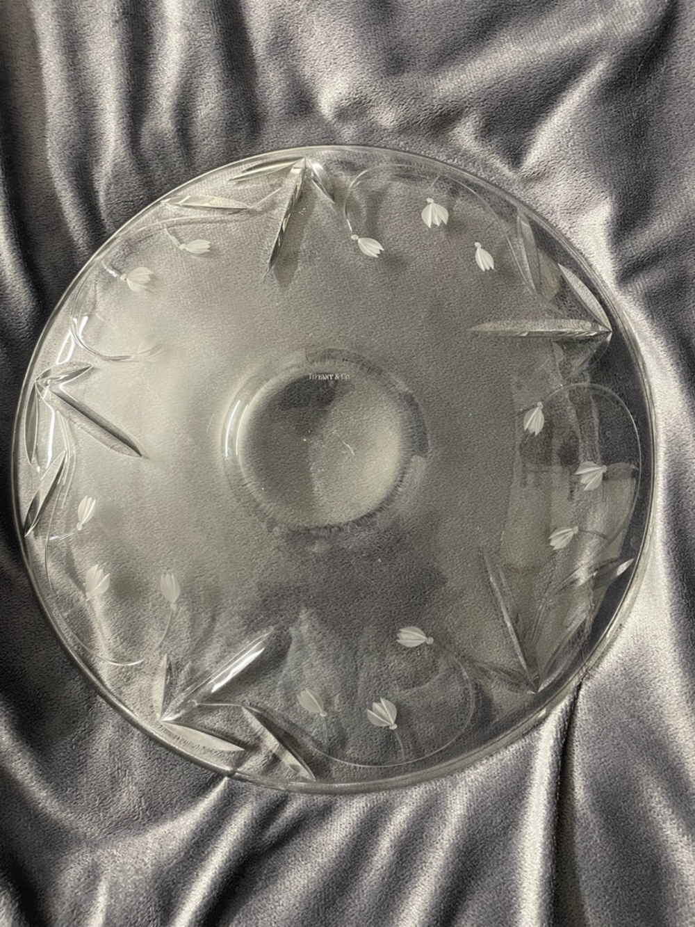 Tiffany & Co. Clear Etched Glass Serving Charger with Floral Motif - Picture 3 of 6